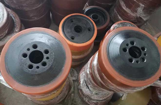 Heavy duty polyurethane rubber coated wheels 